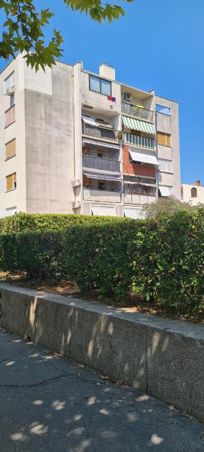 Smartstar Apartment Split Exterior photo